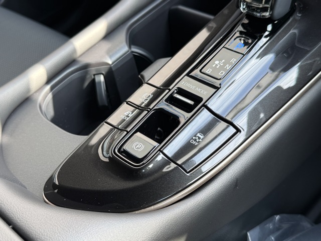 トヨタ:クラウンクロスオーバー