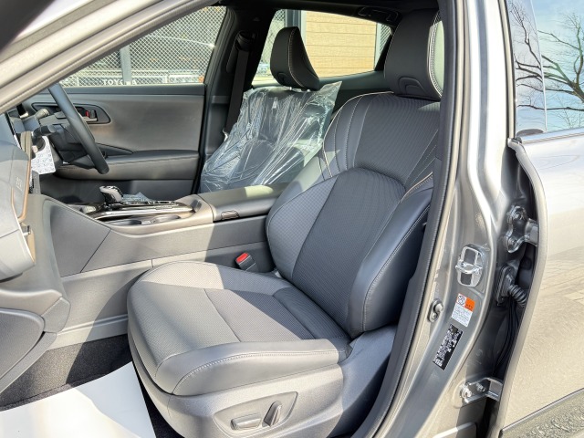 トヨタ:クラウンクロスオーバー