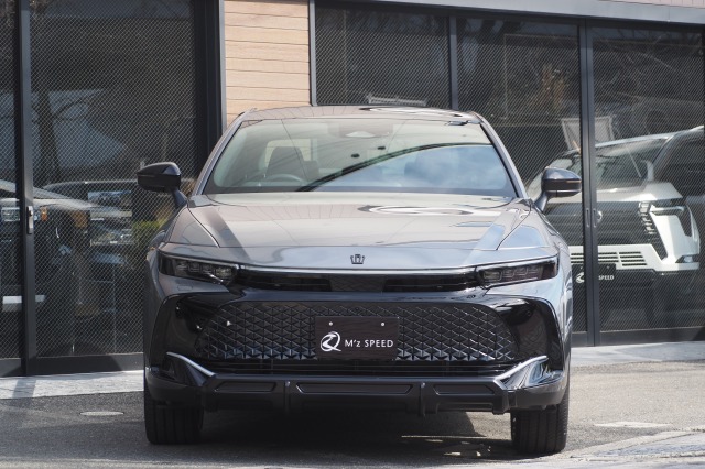 トヨタ:クラウンクロスオーバー