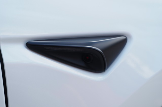 ベンツ:モデルY