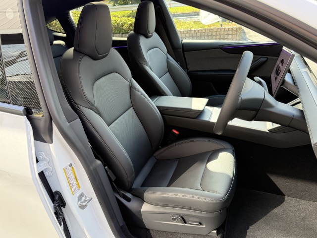 ベンツ:モデルY