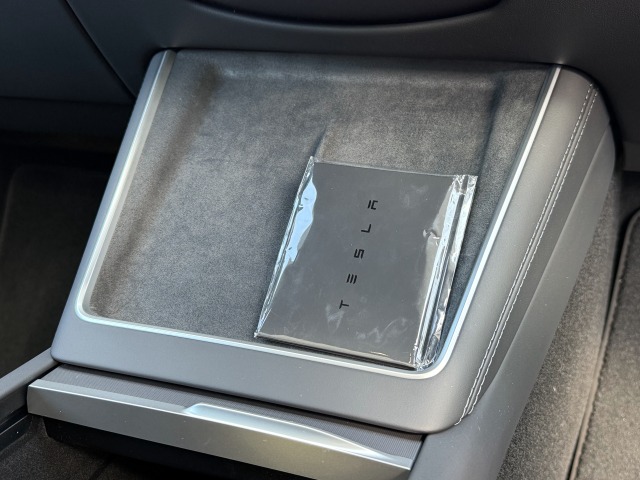 ベンツ:モデルY