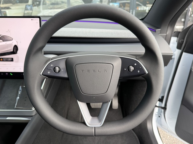 ベンツ:モデルY