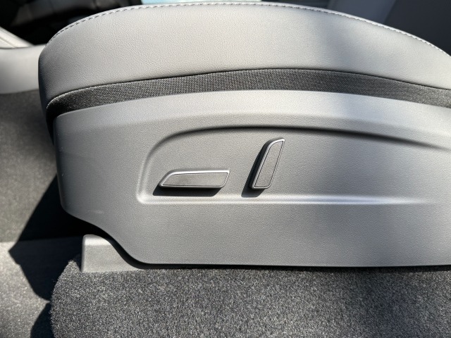 ベンツ:モデルY