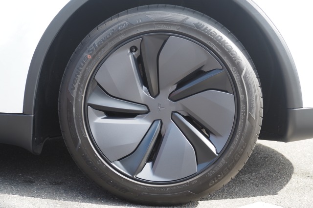 ベンツ:モデルY