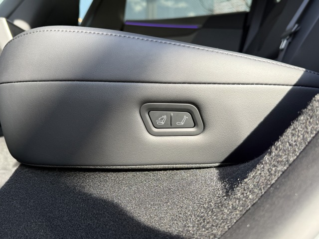 ベンツ:モデルY