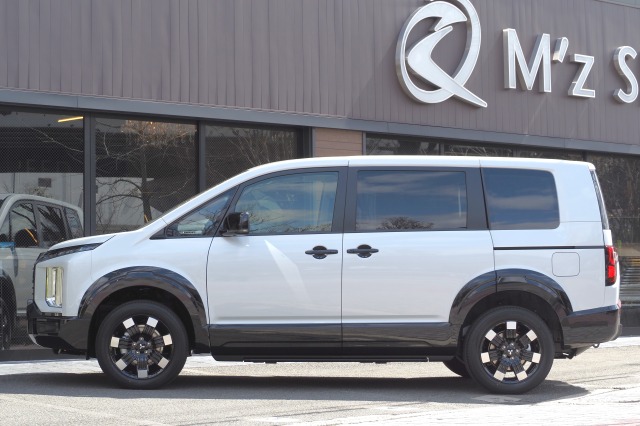 ミツビシ:デリカ D:5