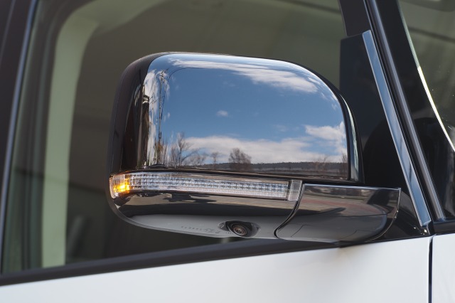 ミツビシ:デリカ D:5