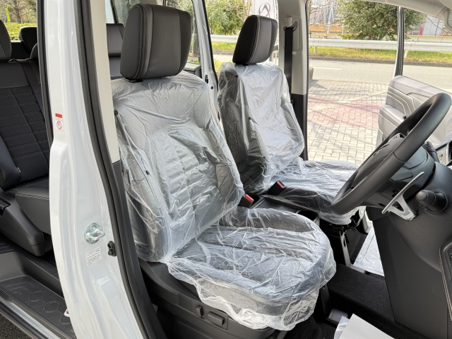 ミツビシ:デリカ D:5