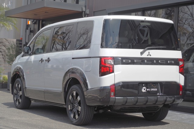 ミツビシ:デリカ D:5