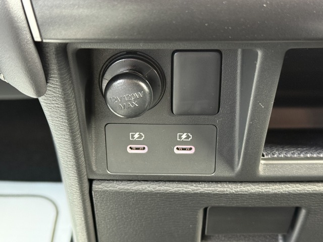 ミツビシ:デリカ D:5