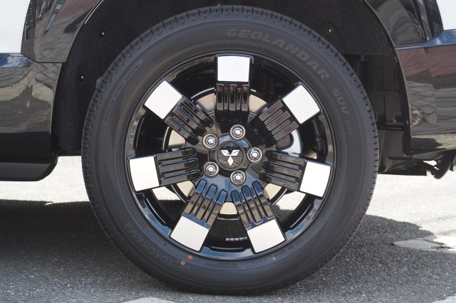 ミツビシ:デリカ D:5