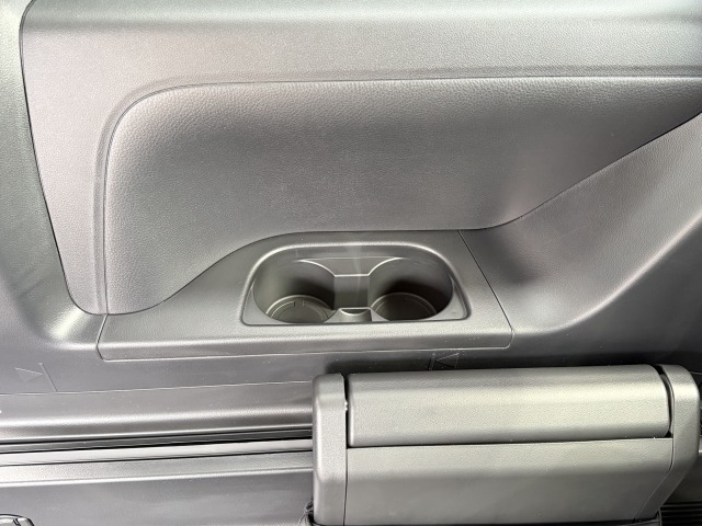 ミツビシ:デリカ D:5