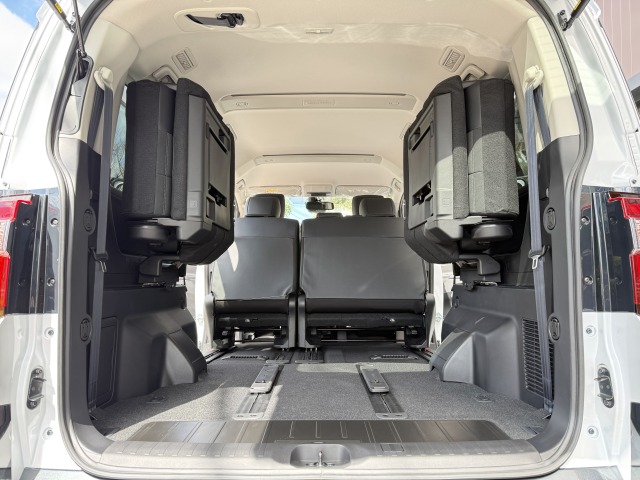 ミツビシ:デリカ D:5