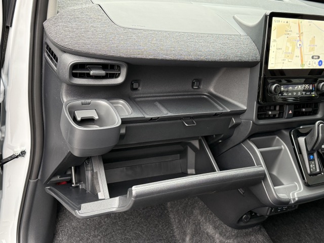 トヨタ:シエンタ