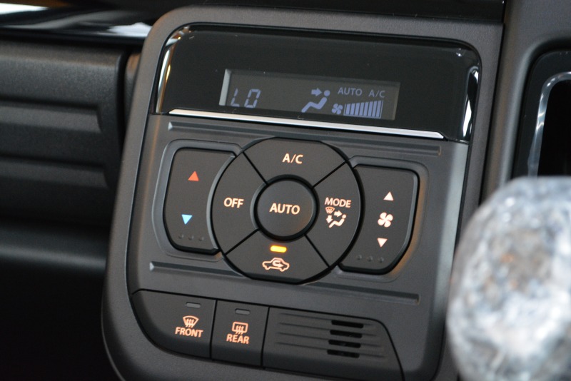 スズキ:スペーシアカスタム