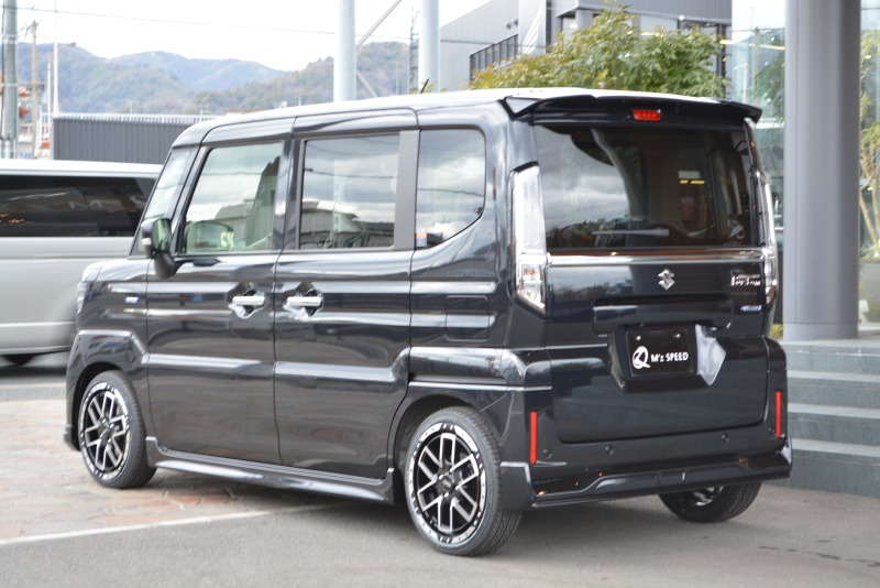 スズキ:スペーシアカスタム