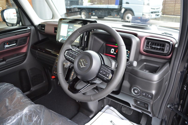 スズキ:スペーシアカスタム