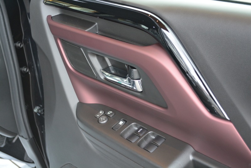 スズキ:スペーシアカスタム