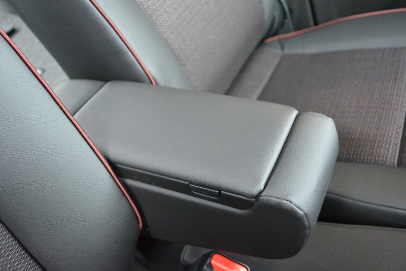 スズキ:スペーシアカスタム