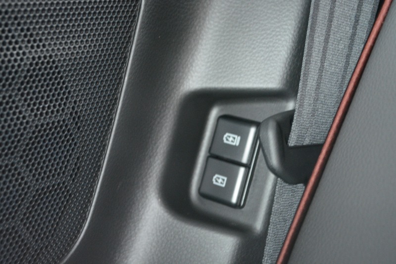 スズキ:スペーシアカスタム