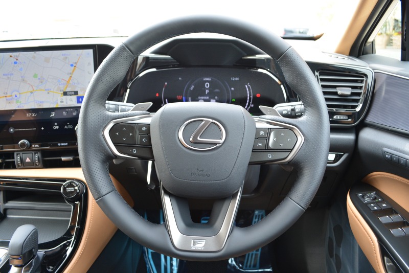 レクサス:NX/ハイブリッド