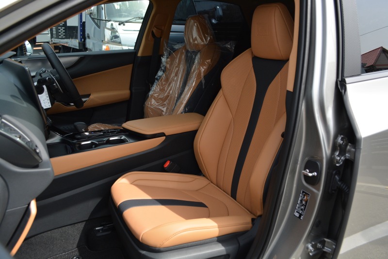 レクサス:NX/ハイブリッド