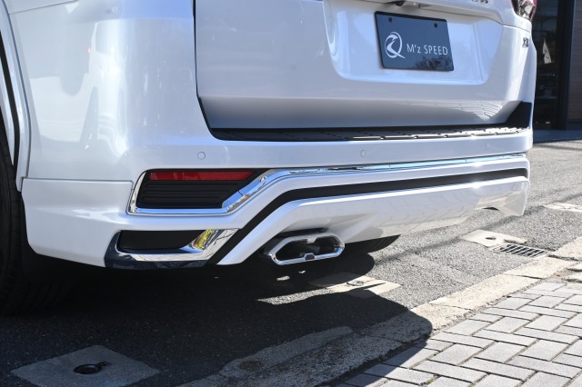 トヨタ:ランドクルーザー200/300