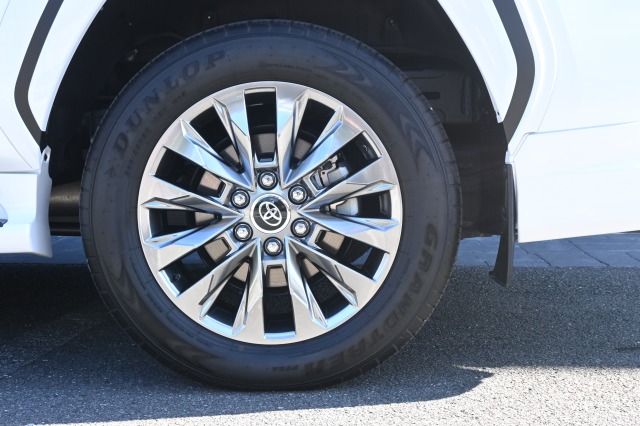 トヨタ:ランドクルーザー200/300