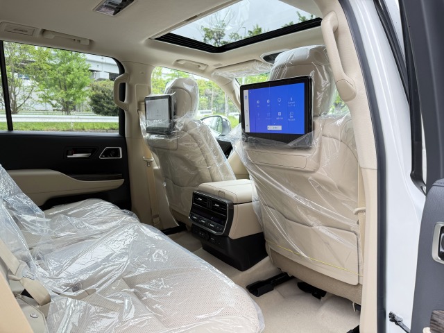 トヨタ:ランドクルーザー200/300