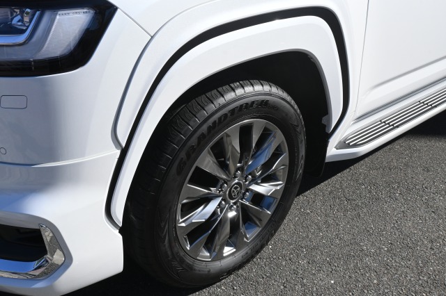 トヨタ:ランドクルーザー200/300