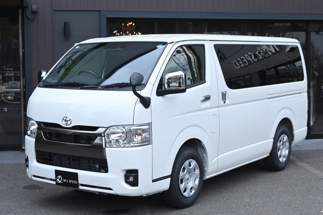 トヨタ:ハイエースバン(標準ボディ)