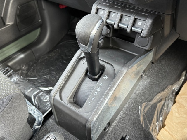 スズキ:ジムニーノマド