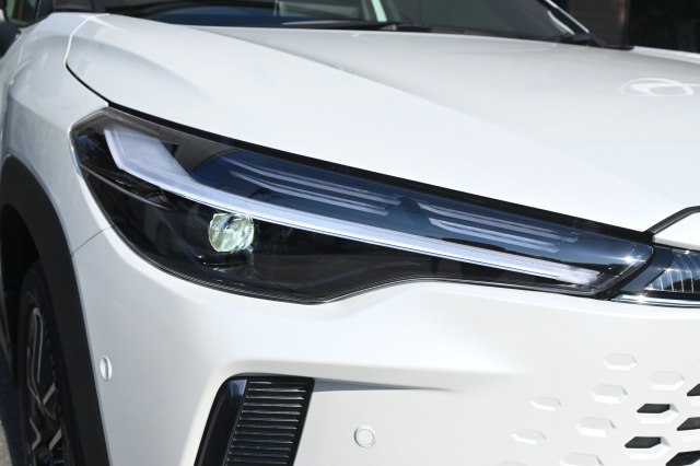 トヨタ:カローラクロス