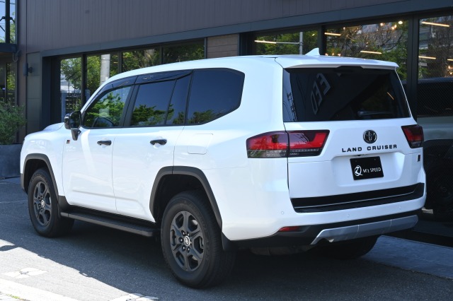 トヨタ:ランドクルーザー200/300