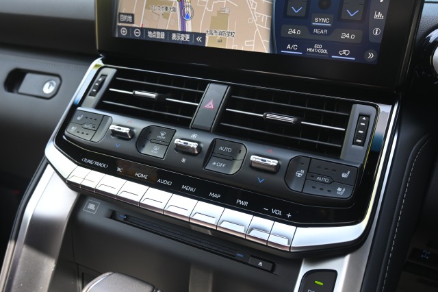 トヨタ:ランドクルーザー200/300