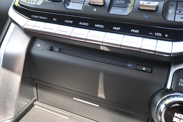 トヨタ:ランドクルーザー200/300