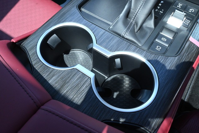 トヨタ:ランドクルーザー200/300