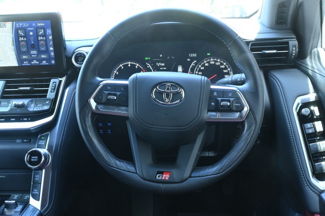 トヨタ:ランドクルーザー200/300