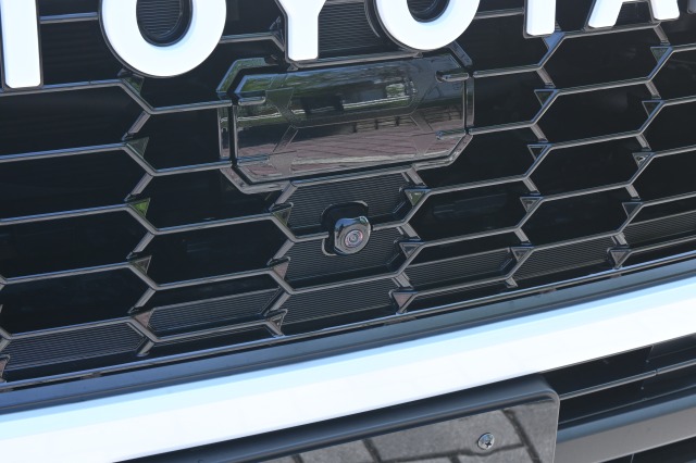 トヨタ:ランドクルーザー200/300