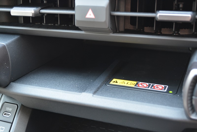 トヨタ:RAV4