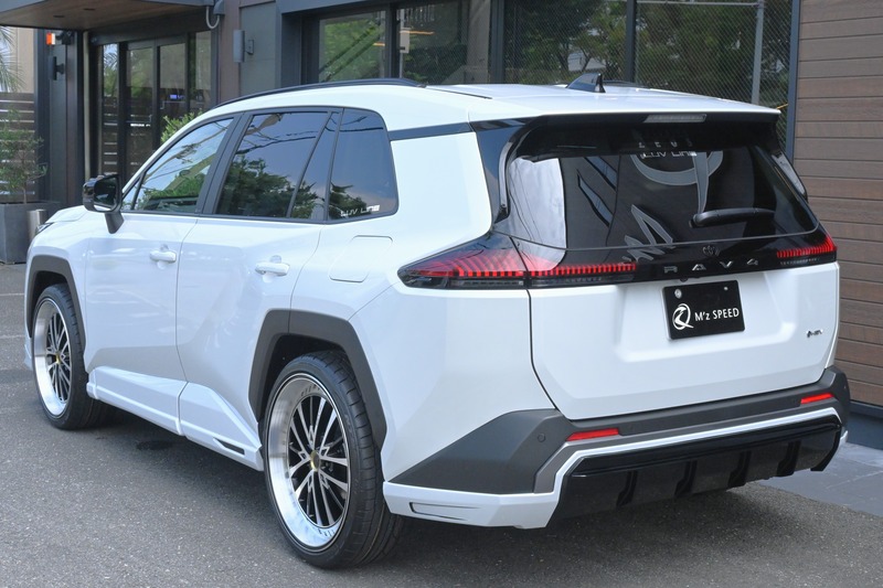 トヨタ:RAV4