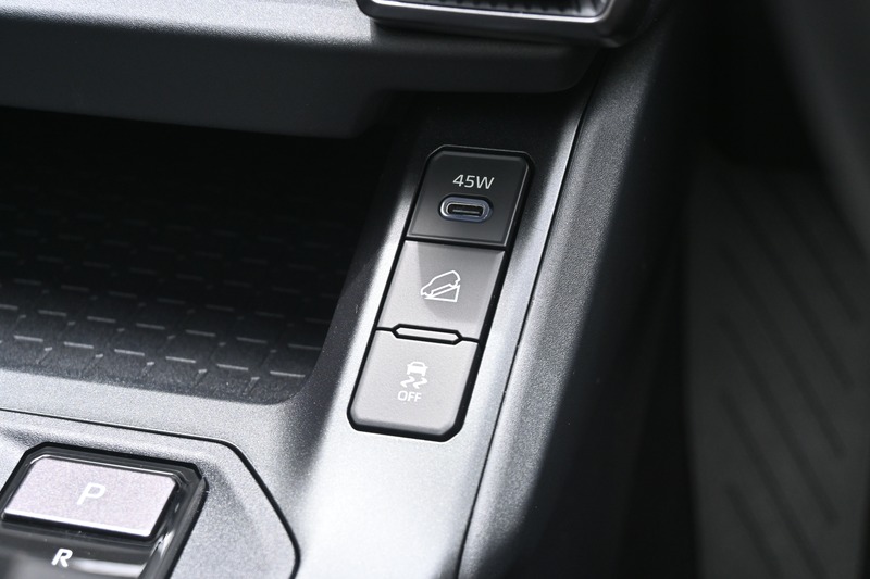 トヨタ:RAV4