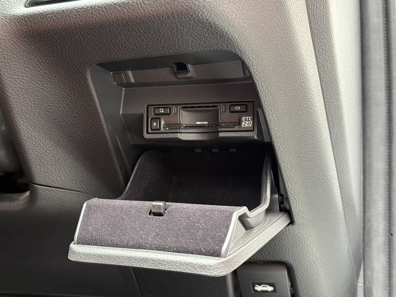 レクサス:NX/ハイブリッド