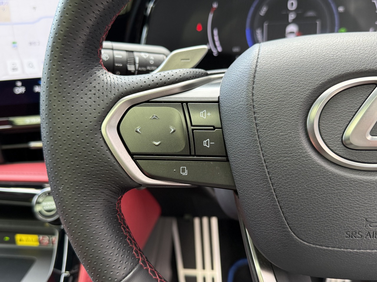 レクサス:NX/ハイブリッド