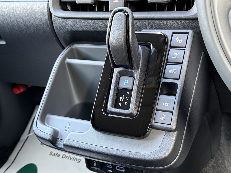 トヨタ:シエンタ
