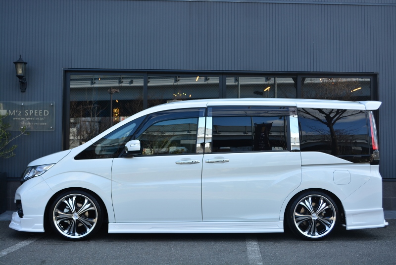 ホンダ:ステップワゴン スパーダ