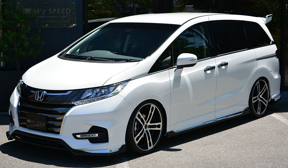 ODYSSEY 2WD ABSOLUTE 7人(4YA4A)