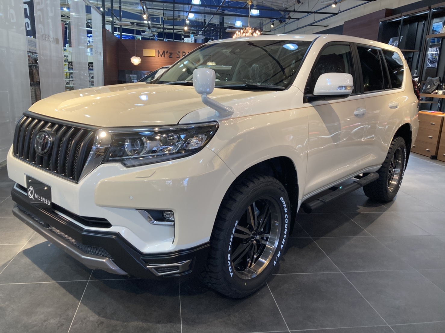 LAND CRUISER PRADO 4WD ガソリン TX-L 5人乗