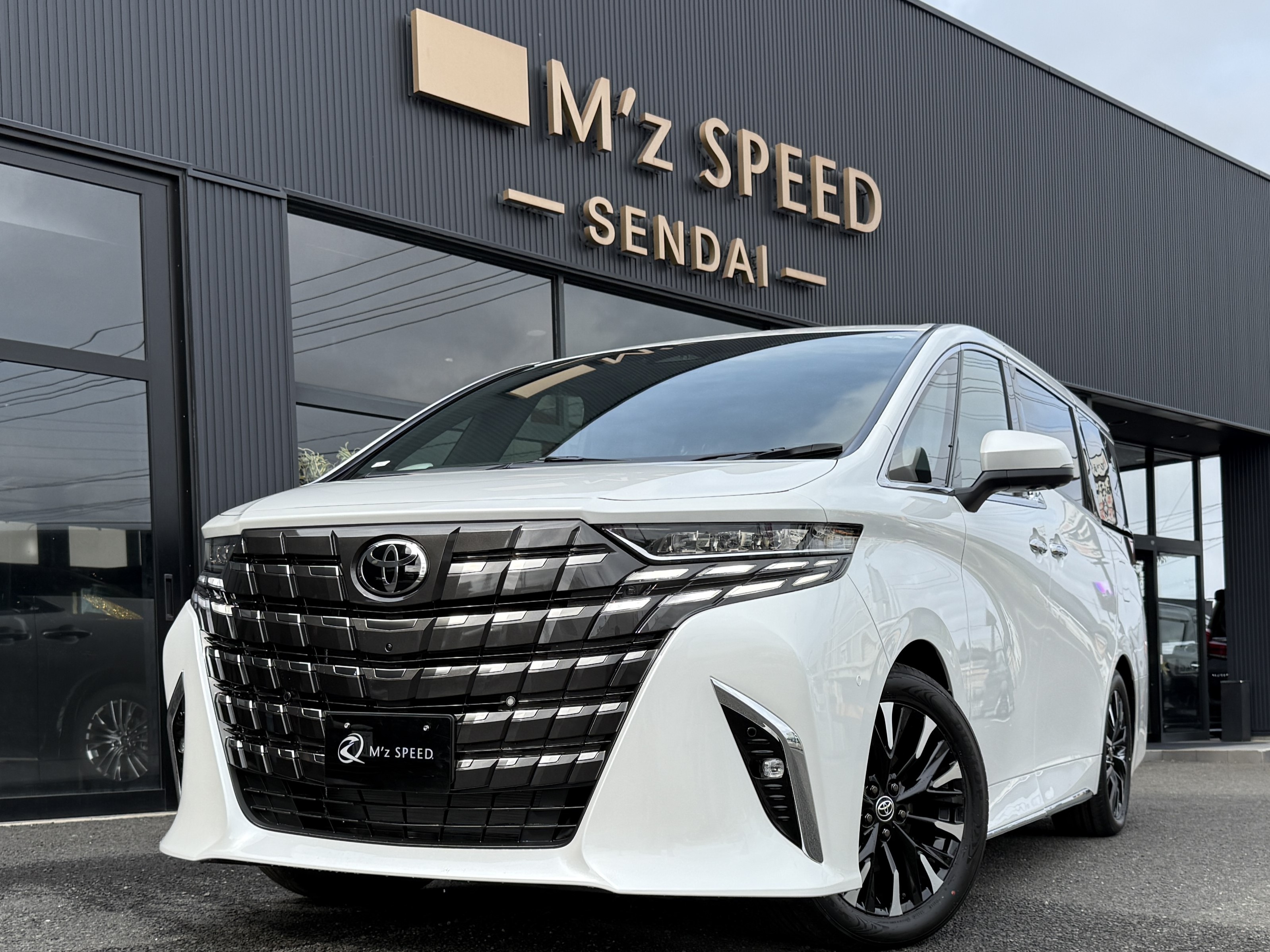 アルファード Mz仙台店 HEV EXECUTIVE LOUNGE E-FOUR